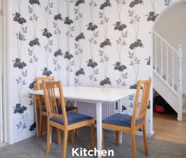 Room in a Shared Flat, Frensham Drive, SW15 - Photo 1