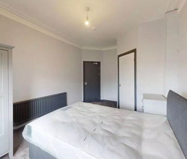 12 bedroom house share to rent - Photo 1