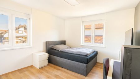 Altach | Modernes Wohnen auf einer Ebene mit großer Sonnenterrasse - Foto 4