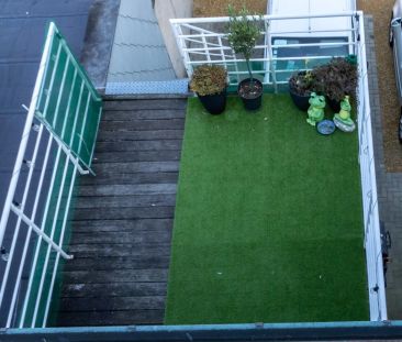 Ruim duplex appartement met zonnig terras in centrum Koekelare - Photo 5