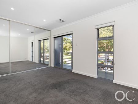 Open the Door to Modern Comfort - Photo 3