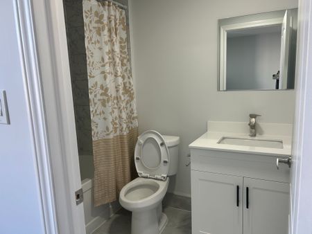For Lease - 3 Simcoe Street Unit# Unit 4, Oshawa, Ontario - Photo 5