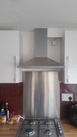 6 bed house-share with 2 shared bathrooms Room 3 - Photo 3