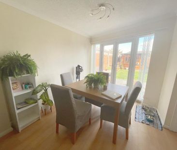 2 bedroom detached bungalow to rent - Photo 3