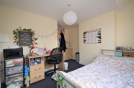 8, Travis Place, Broomhall, Sheffield, S10 2DB - Photo 3