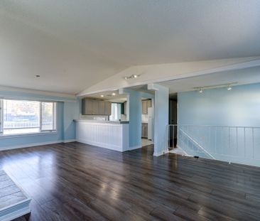 For Lease - 15 Willow Street Unit# 2nd Floor Apartment, Wasaga Beac... - Photo 3