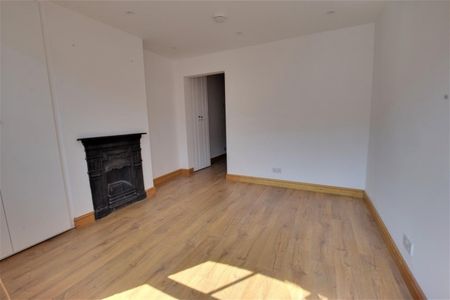 Grover Road, Oxhey Vilage, Watford - Photo 4