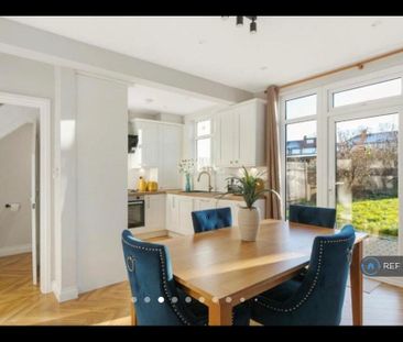 3 bedroom terraced house to rent - Photo 4
