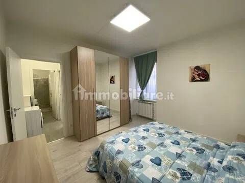Bilocale piazza Martiri Della Libertà, 8 /B, Centro, Edolo - Photo 1