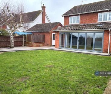 4 bedroom detached house to rent - Photo 1