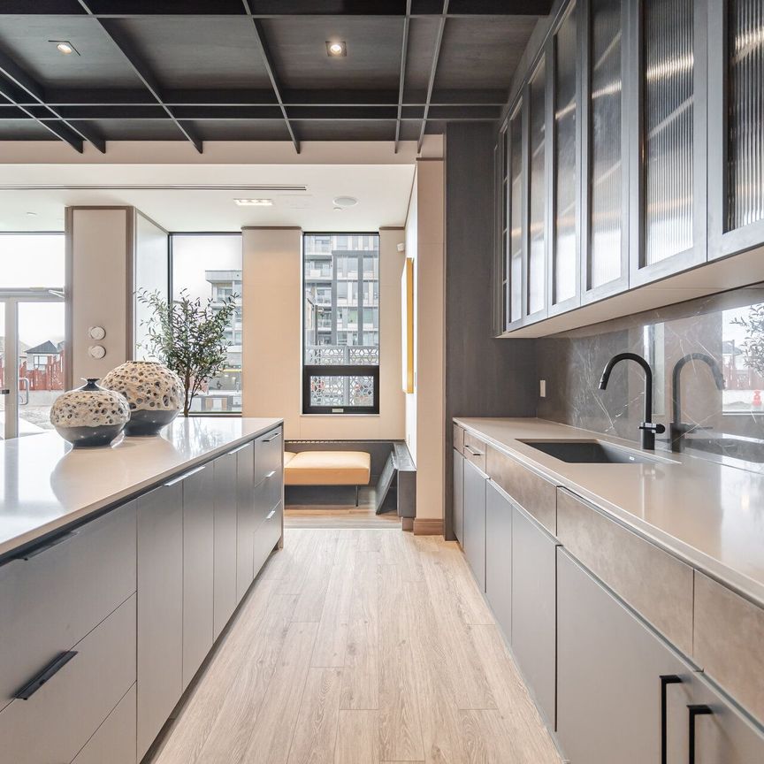 For Lease - 2501 Saw Whet Boulevard Unit# 522, Oakville, Ontario - Photo 1