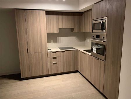 For Lease - 11 Wellesley Street Unit# 3206, Toronto, Ontario - Photo 4