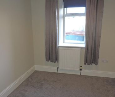 2 bedroom property to rent - Photo 3
