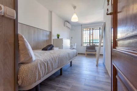 Carrer de Sèneca, Valencia, Valencian Community 46021 - Photo 3