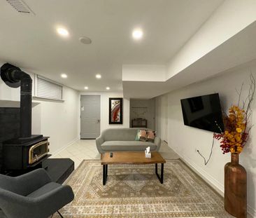 For Lease - 447 Taylor Mills Drive, Richmond Hill, Ontario - Photo 6