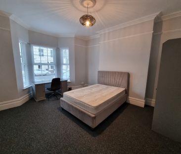 6 Bed Student Accommodation - Photo 1