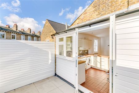 Prairie Street, Clapham, SW8, London - Photo 4