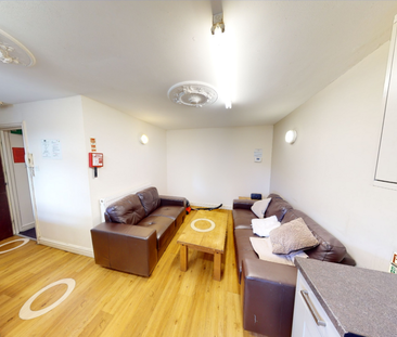 7 bedroom house to rent - Photo 1 | Rentumo