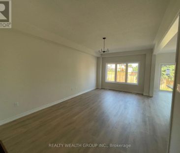 26 TUMBLEWOOD PLACE - Photo 1