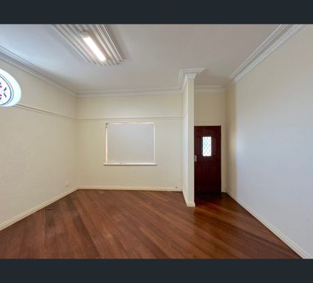 178 Wharf Street, Cannington, WA 6107 - Photo 4