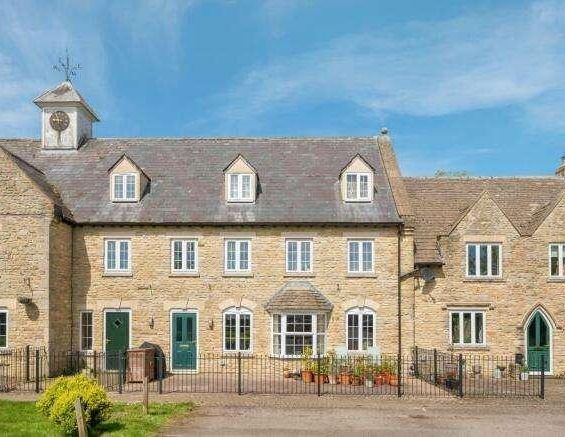 Heathfield, Bletchingdon, OX5 - Photo 1