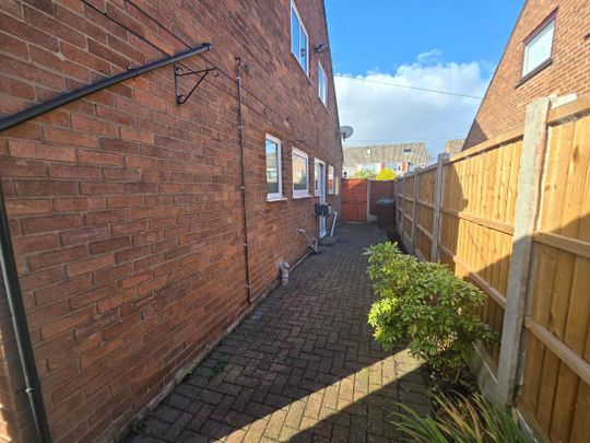 Deyes Lane, Liverpool, L31 6DN - Photo 1