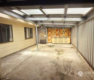 17 Polaris Ave, Kingston QLD 4114 - House For Rent | Domain - Photo 1