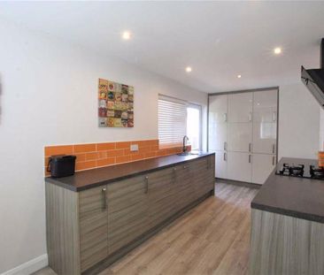 2 bedroom detached bungalow to rent - Photo 6