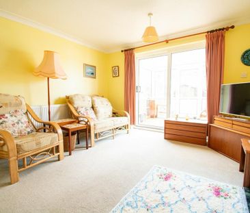 2 bedroom terraced house to rent - Photo 4