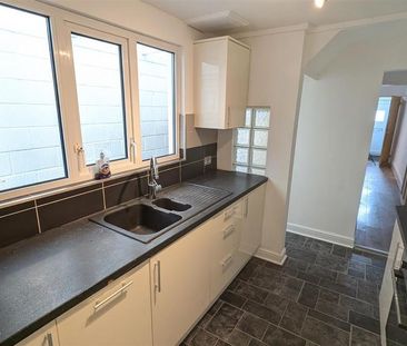 2 bedroom terraced house to rent - Photo 6