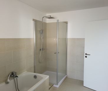 Renovierte 3 Zimmerwohnung mit schicker Einbauküche in zentraler La... - Photo 2