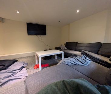 Harlaxton Drive, Nottingham - Photo 3