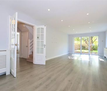 4 bedroom link detached house to rent - Photo 5