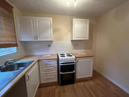 1 bedroom maisonette to rent - Photo 3