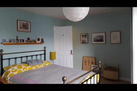 2 Bed Maisonette, Park Street, BS4 - Photo 4