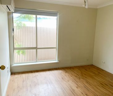 This ONE BEDROOM unit is neatly presented for your convenience and ... - Photo 1