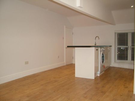 1 bedroom apartment to rent - Photo 4
