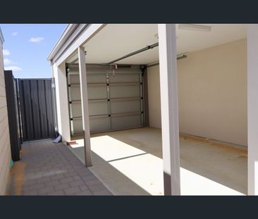 4A Gelderland Road, Forrestdale, WA 6112 - Photo 2
