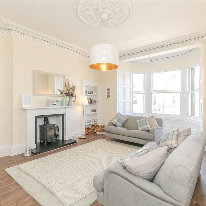 3 bedroom apartment to rent - Photo 1