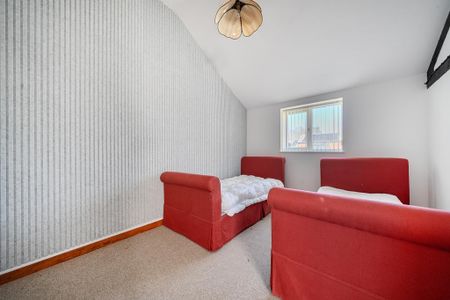 1 bedroom barn to rent - Photo 2