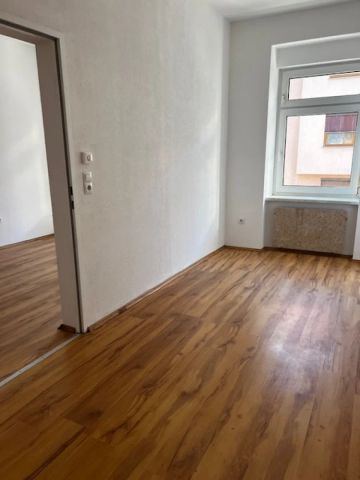 Gut aufgeteilte 3-Zimmer-Wohnung mit großzügigem Balkon – Ideal für Familien! - Foto 2