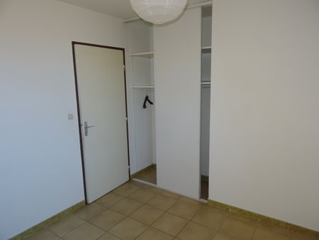 Location Appartement 4 pièces 81m² ST DREZERY 34160 - Photo 3