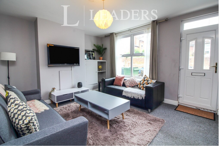 4 bedroom terraced house to rent - Photo 2