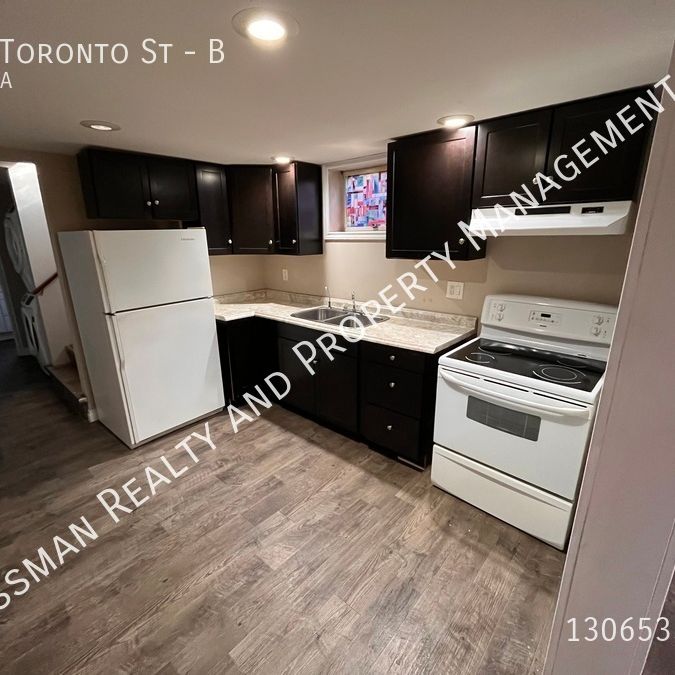 2 Bedroom, 1 Bath Basement Suite - Photo 1