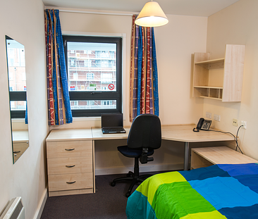 1 Bedroom Halls To Rent in Poole - From £165.74 pw Tenancy Info - Photo 3
