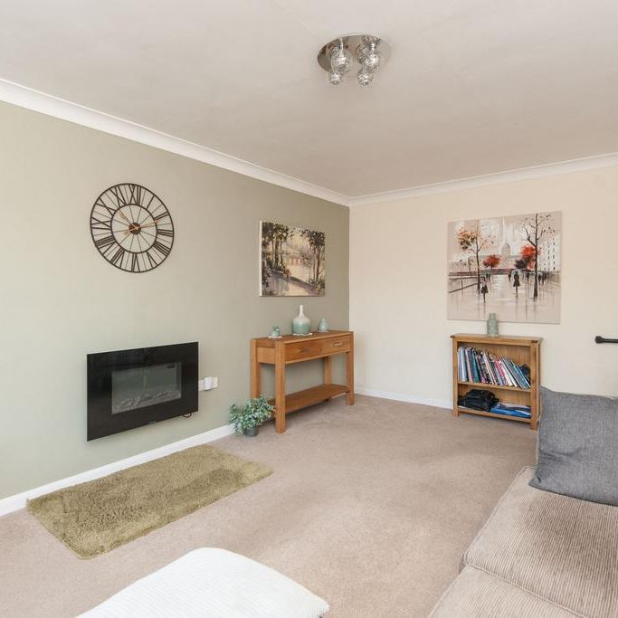 2 bedroom detached bungalow to rent - Photo 1