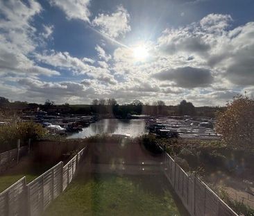 Hopgood Close - Photo 2