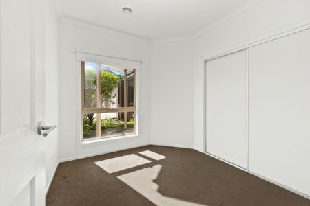 4/1120 Geelong Road, Mount Clear Vic 3350 - Photo 3