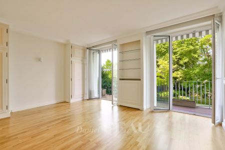 Grand appartement familial de 164 m² avec balcon filant et vue sur parc – Saint-Germain-en-Laye - Photo 2