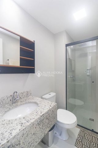 Apartamento com 1 quarto e 64m² para alugar em São João, Porto Alegre. - Photo 4